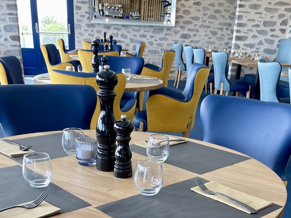 Restaurant La Grand&136.jpg039;Roche 3 136